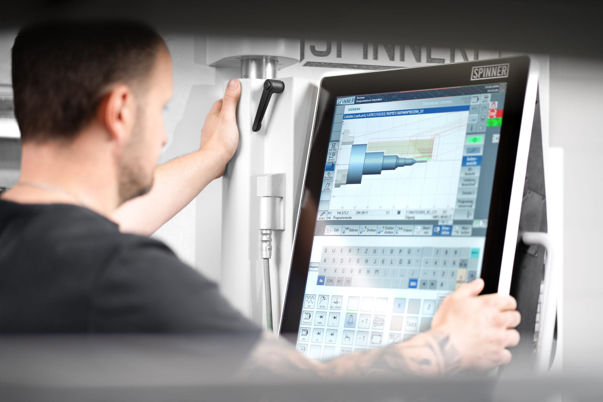 CNC-Fertigung bei SchwaN